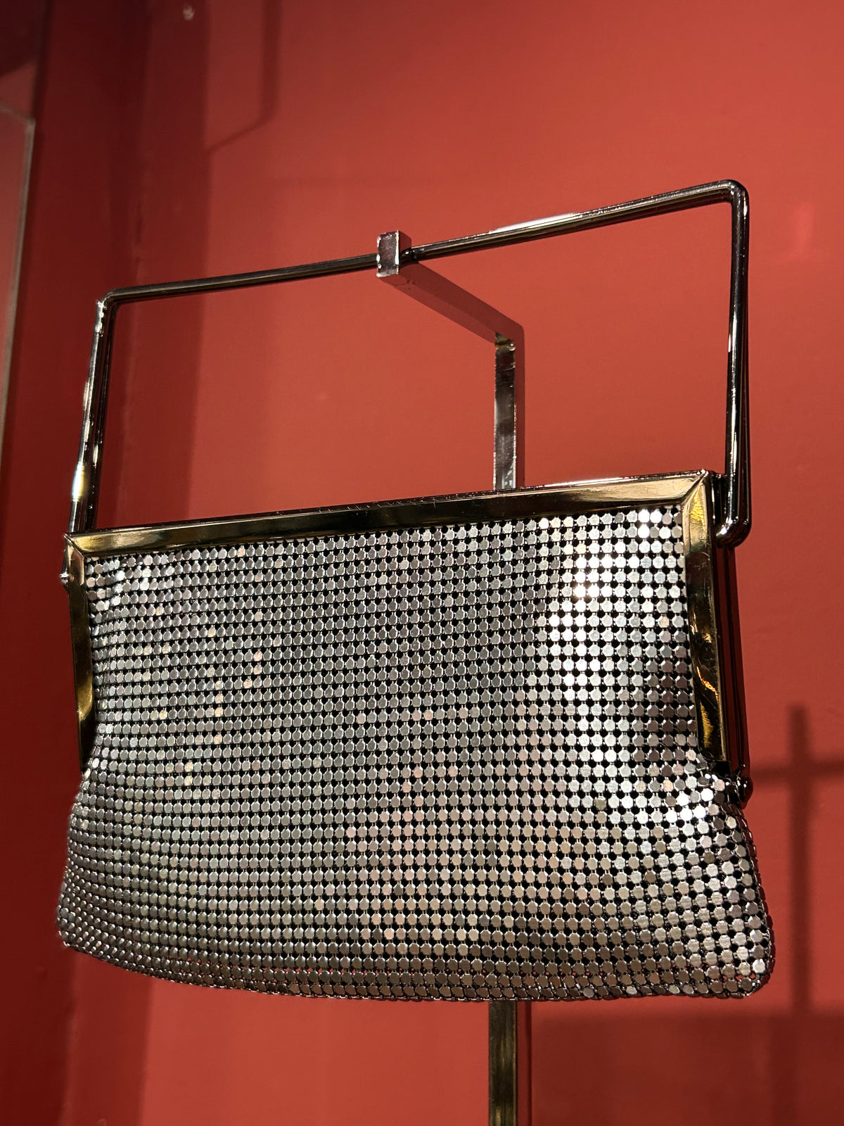 METALLIC MESH FRAME CLUTCH