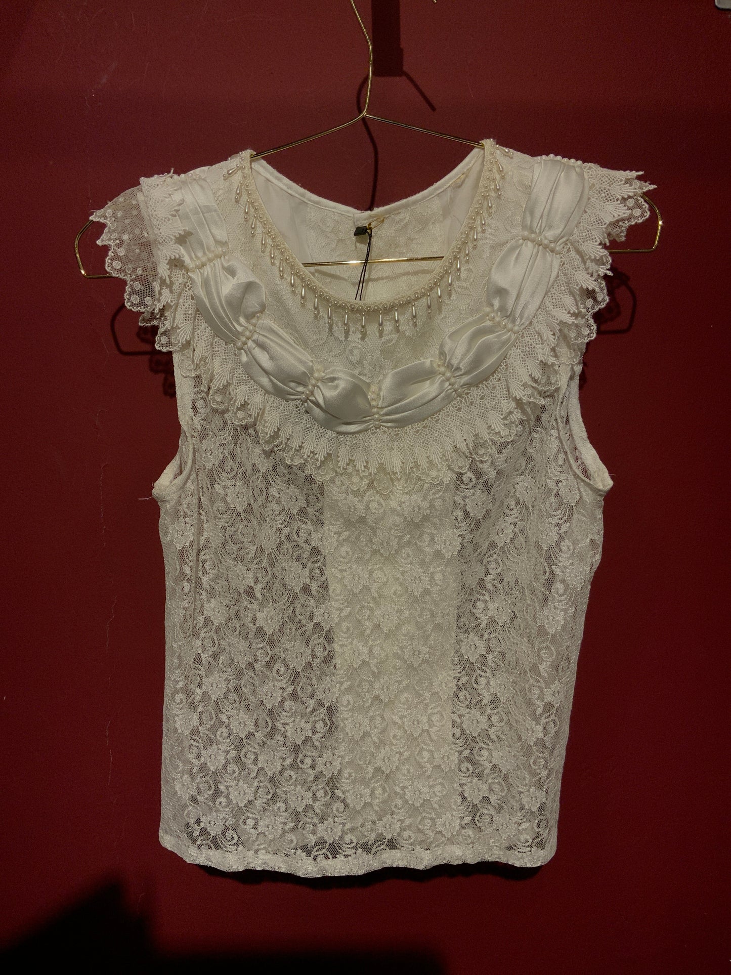 LACE SLEVELESS TOP WITH SILK AND PEARLS COLLAR