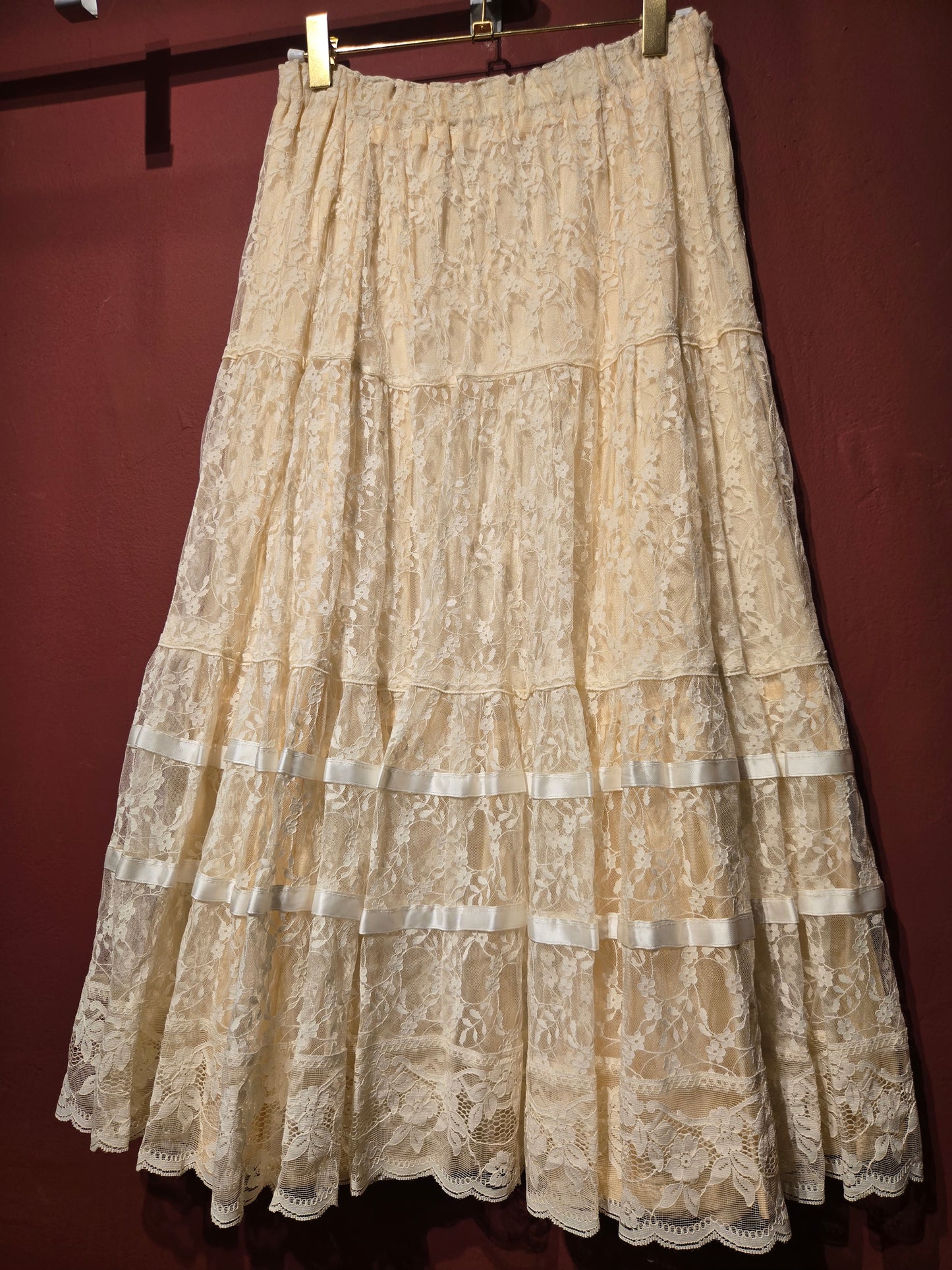 VINTAGE LACE TOP AND SKIRT SET