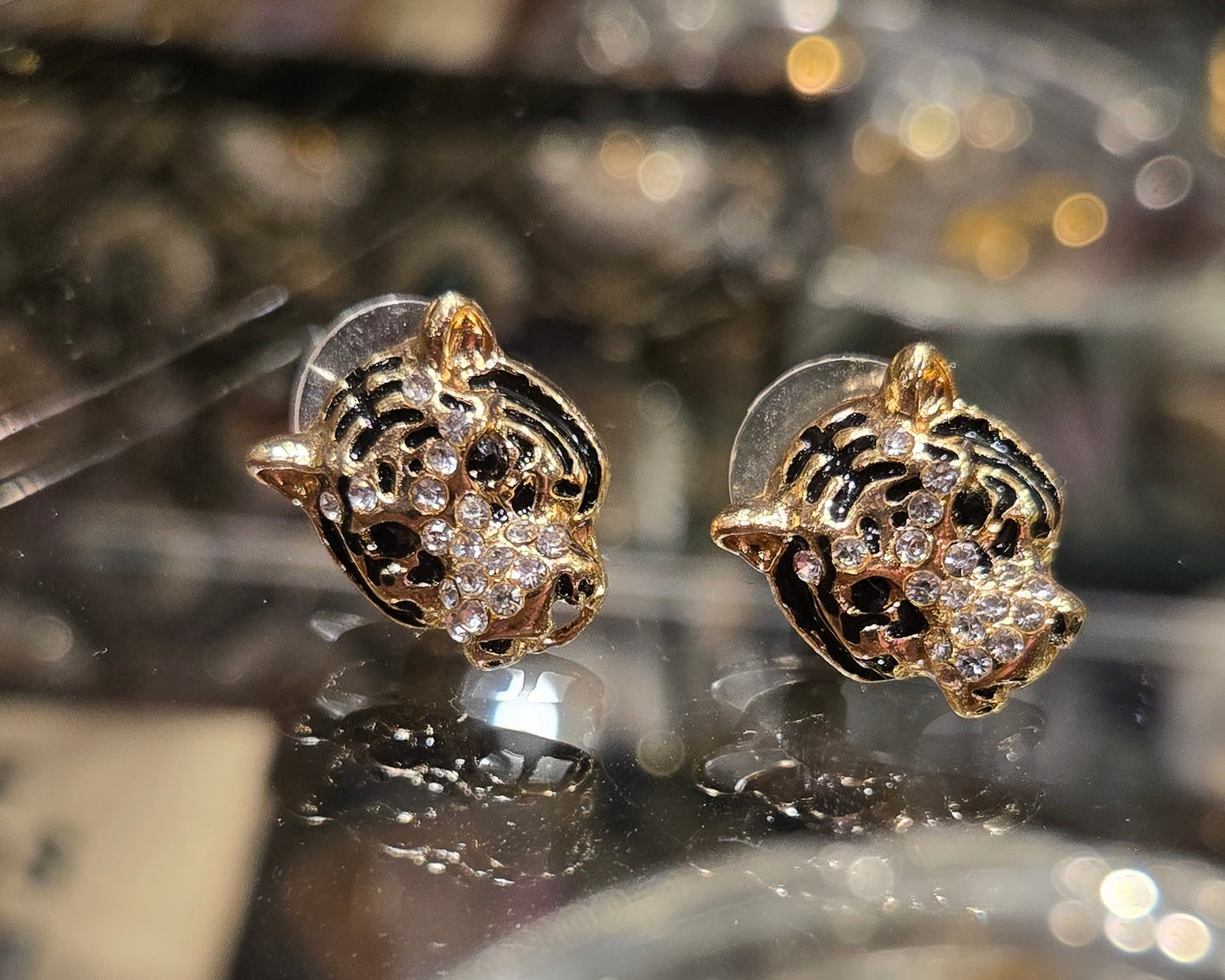 TIGER EARRINGS WITH CRYSTALS