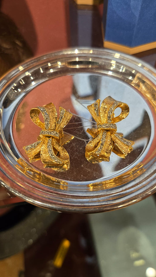 CLIP- ON BOW EARRINGS WITH RHINESTONES