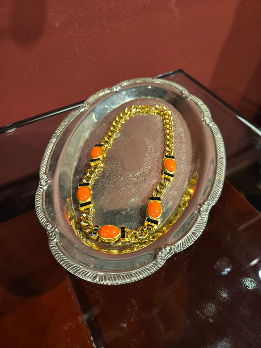 CHAIN AND ORANGE PEARLS NECKLACE