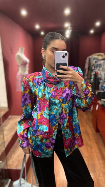 SHIRT WITH SHOULDER PADS