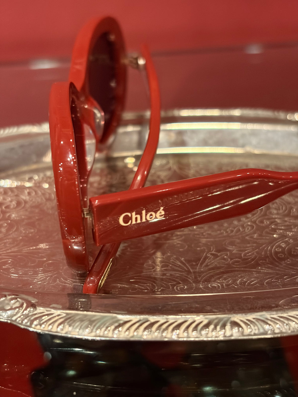 CHLOE OVAL SHAPE SUNGLASSES