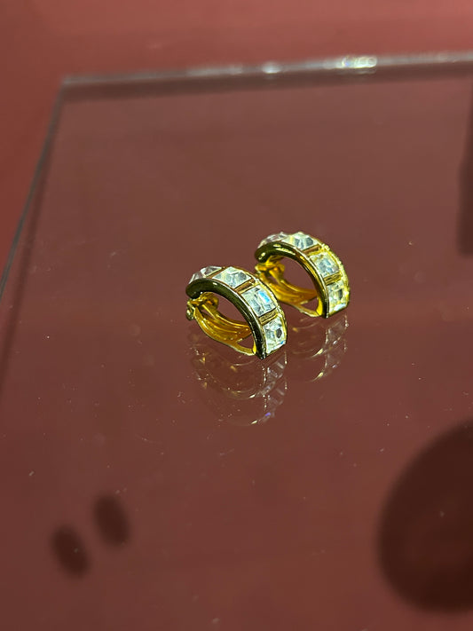 HALF HOOP CRYSTAL GOLDEN EARRINGS