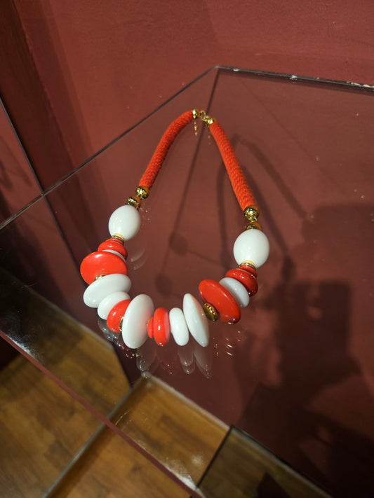 RESIN AND CORD BICOLOR NECKLACE