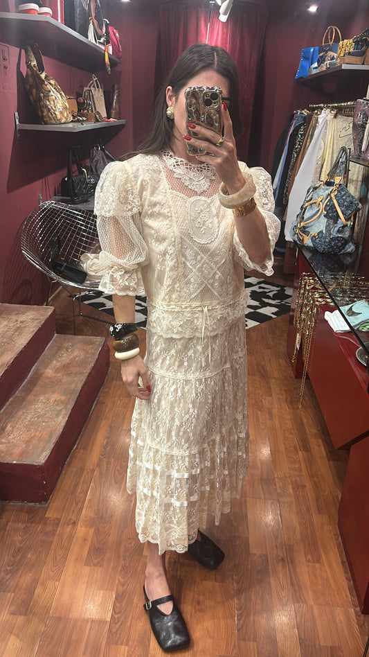 VINTAGE LACE TOP AND SKIRT SET