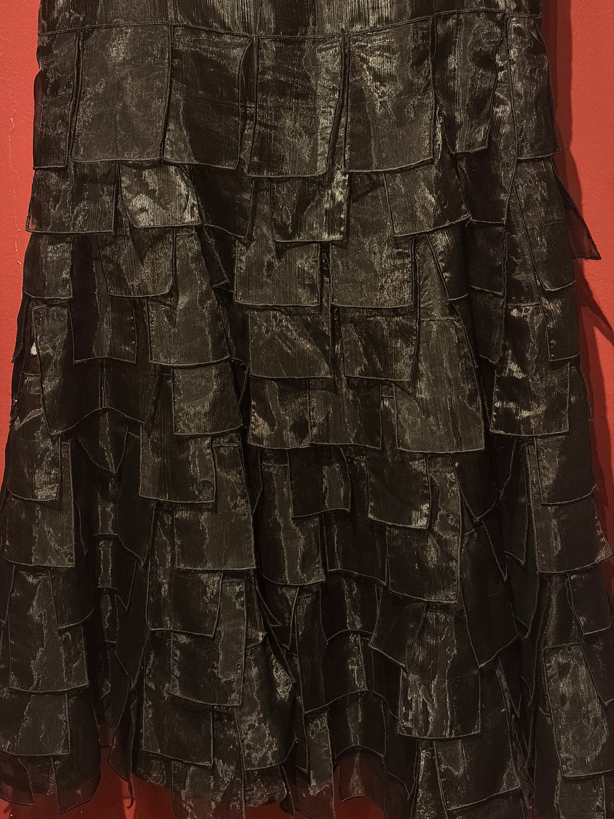 LONG ELEGANT SKIRT WITH VOLUMES