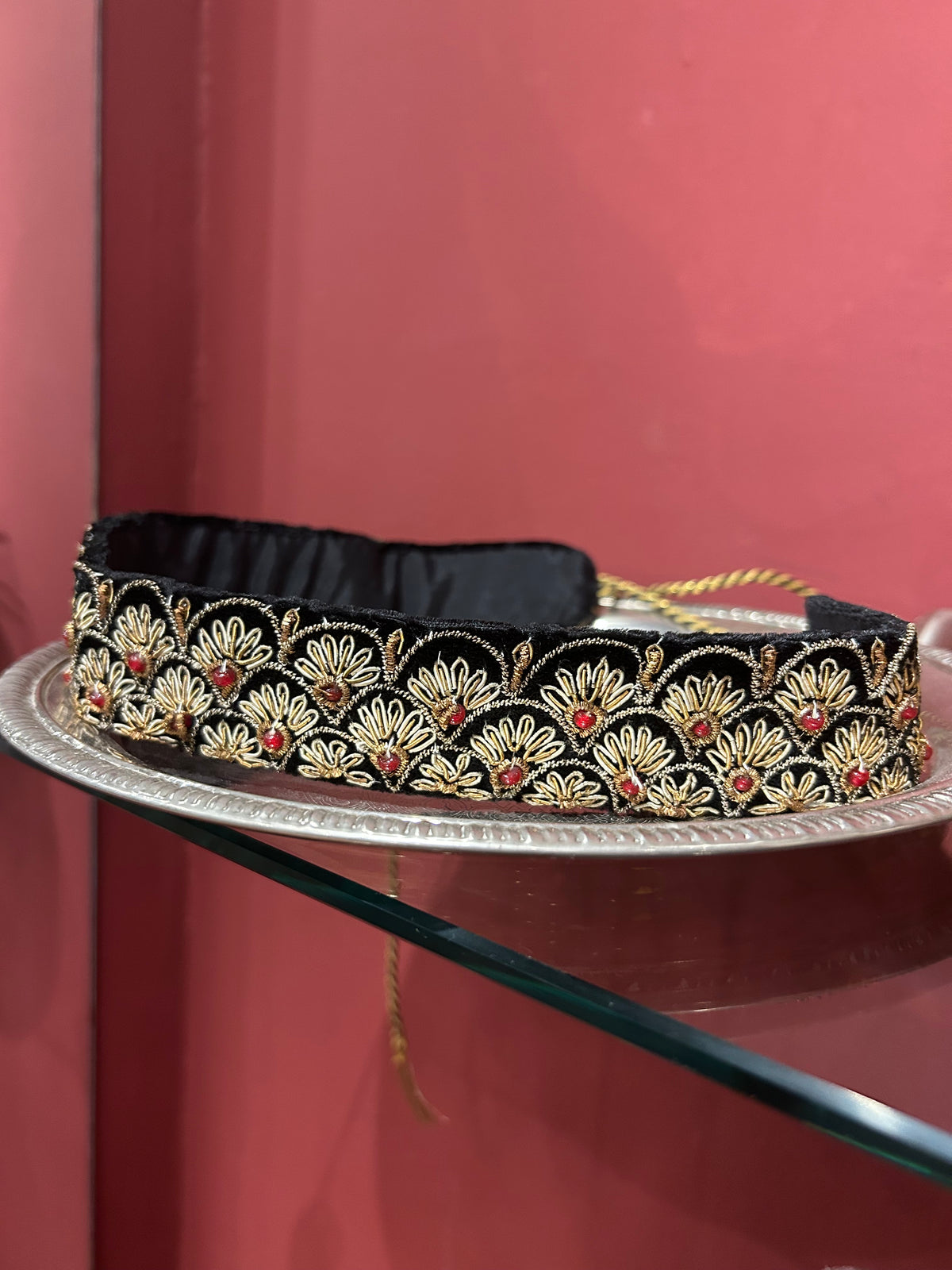 VELVET VINTAGE EMBROIDERED BELT