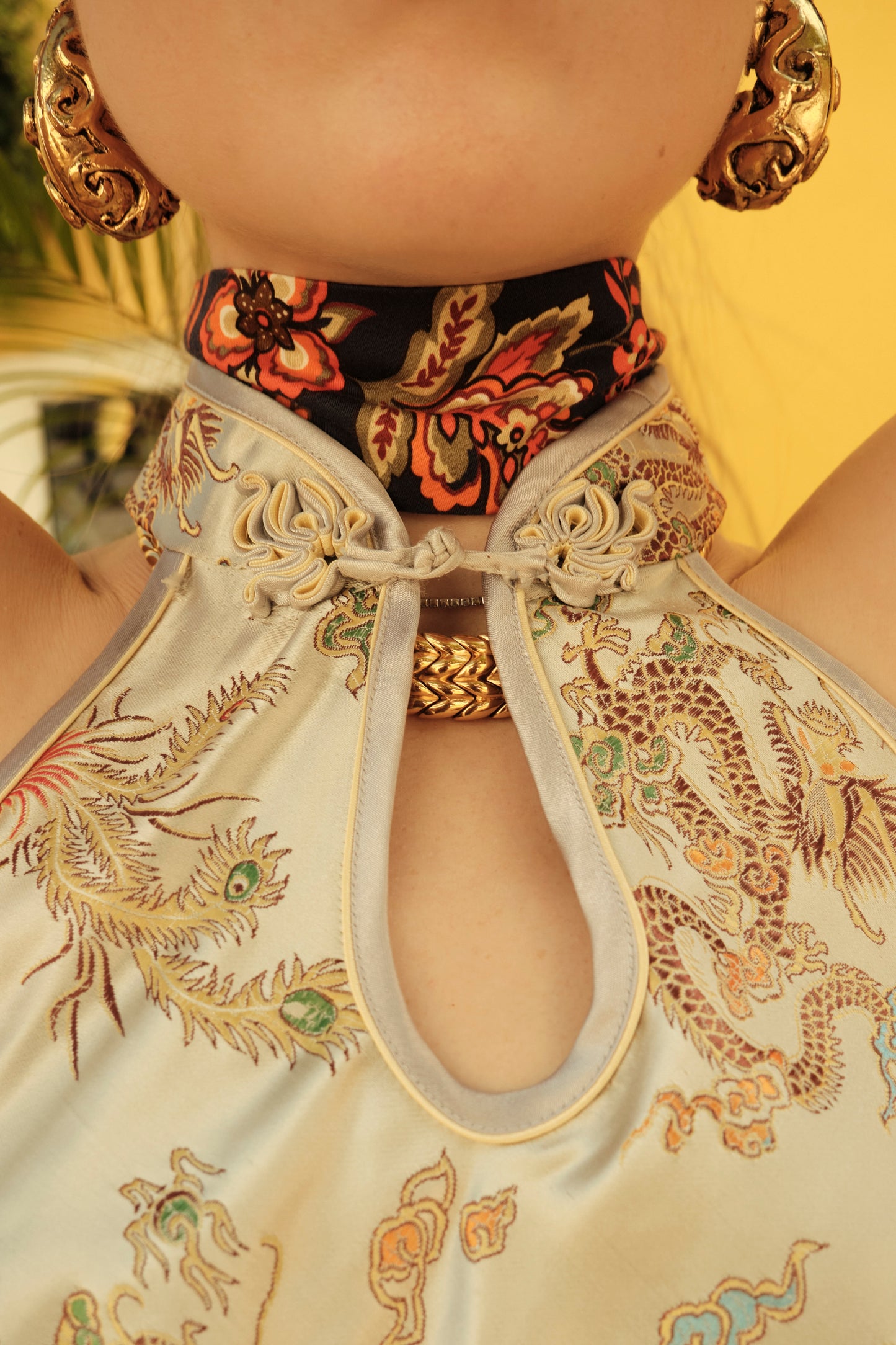CHINESE TOP W/OPEN BACK