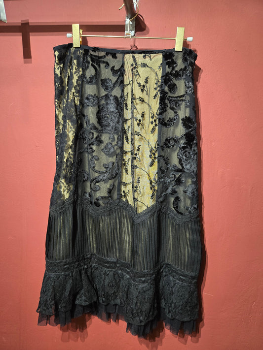 LACE PATCHWORK MIDI SKIRT