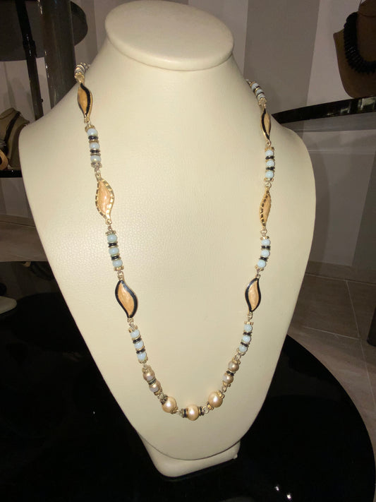 PEARLS TEARS LONG NECKALCE