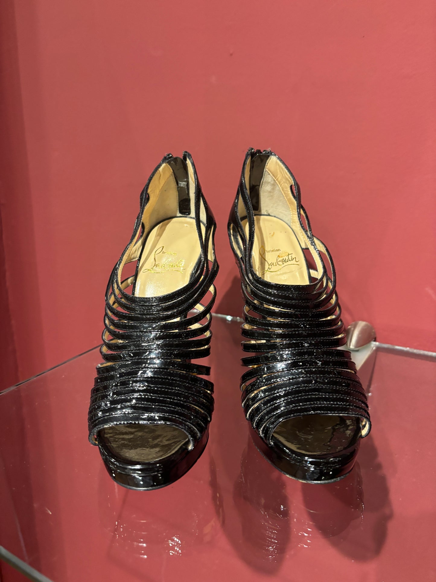 CHRISTIAN LOUBOUTIN DISQUEEN SANDALS