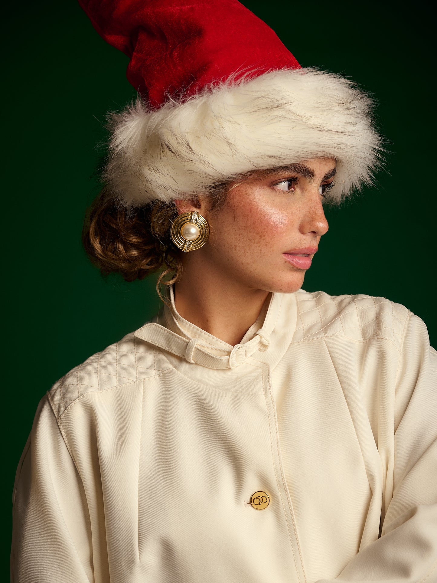 LONG WHITE COAT