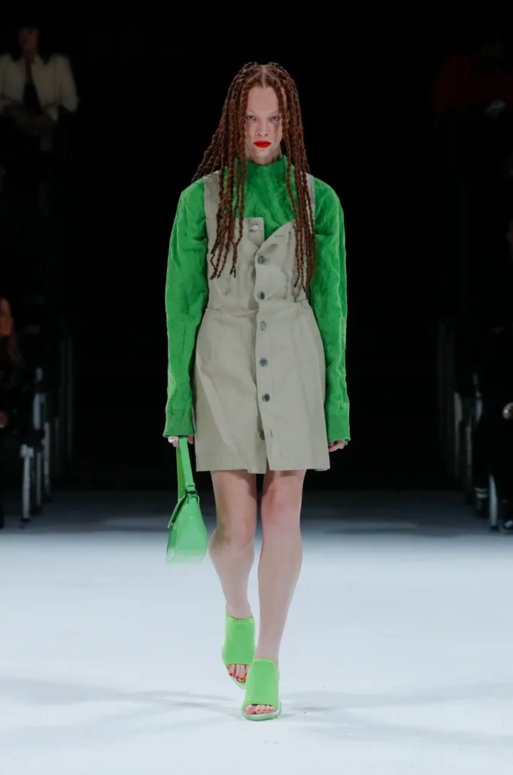 RUNWAY BOTTEGA VENETA TURTLE NECK
