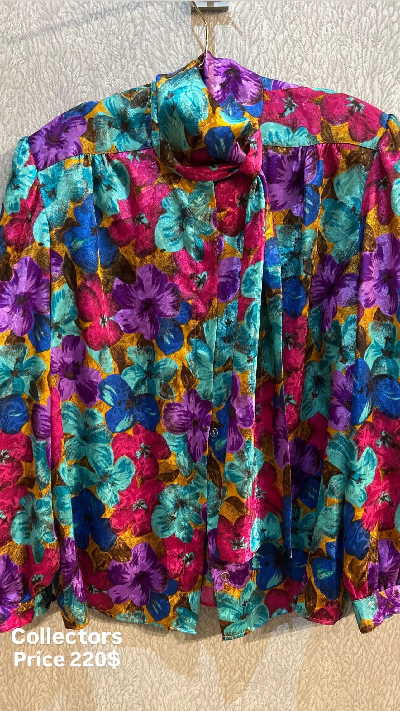 SHIRT WITH SHOULDER PADS