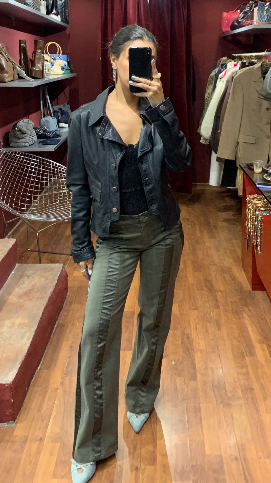 FITTED LEATHER BLACK JACKET