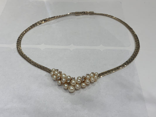 CHOKER WITH SMALL PEARLS AND RHINESTONES