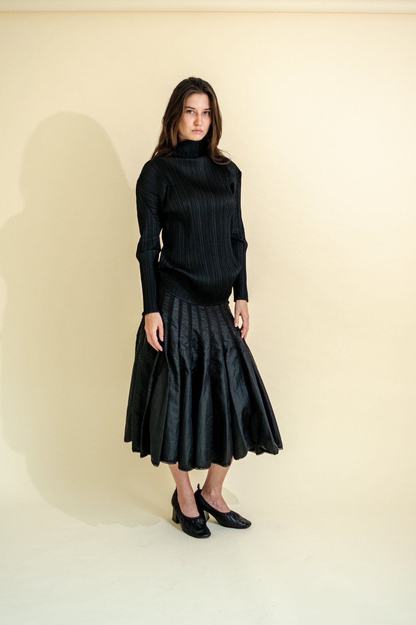 MIDI SKIRT WITH EMBEDDED CROCHET