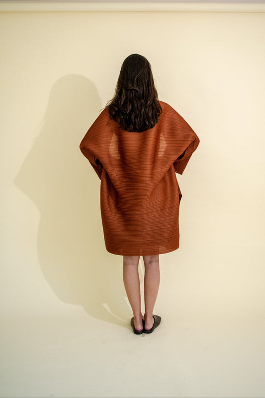ISSEY MIYAKE LONG PLEATED OVERSHIRT