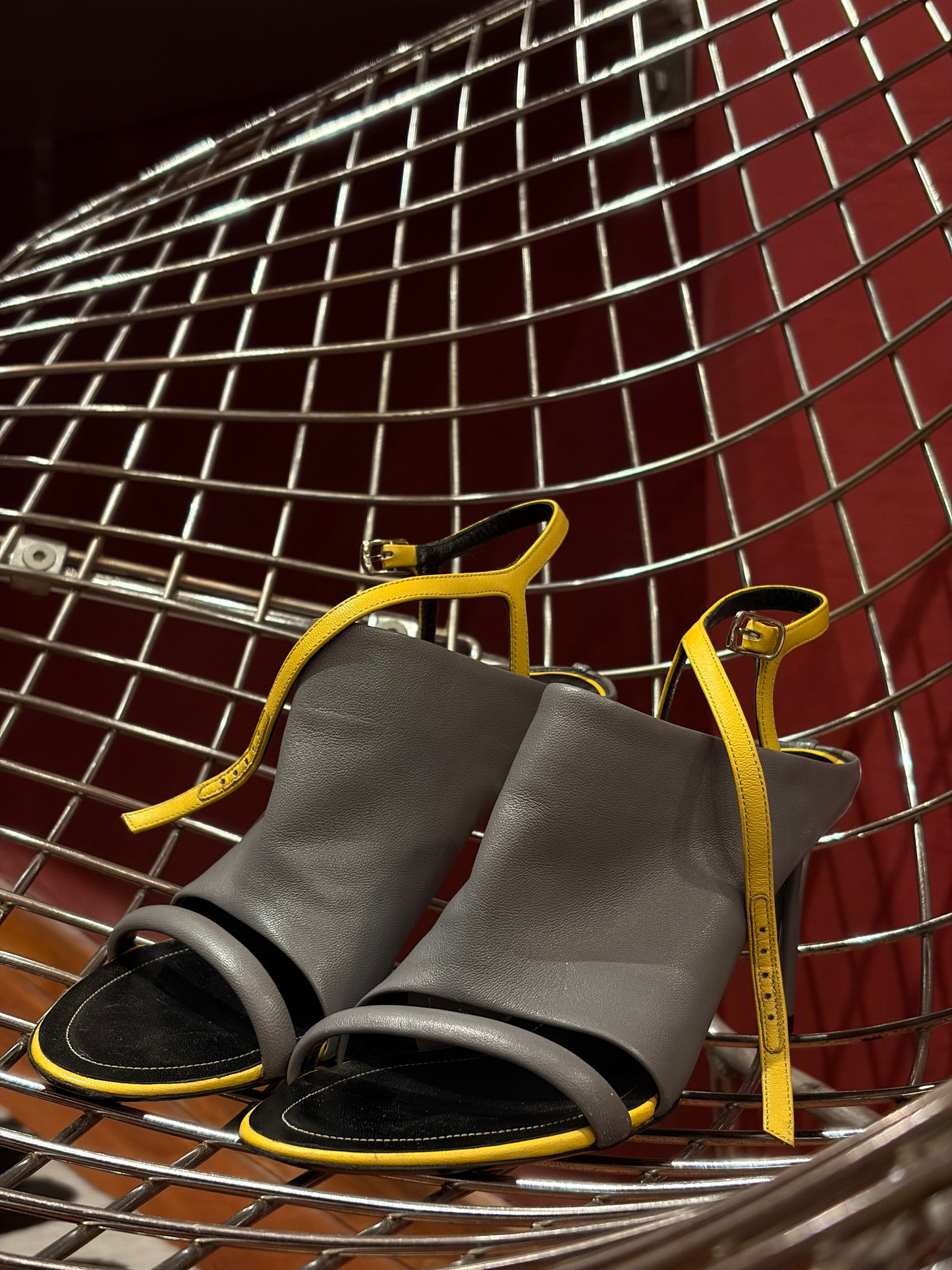 BALENCIAGA BICOLOR SANDALS (36.5)