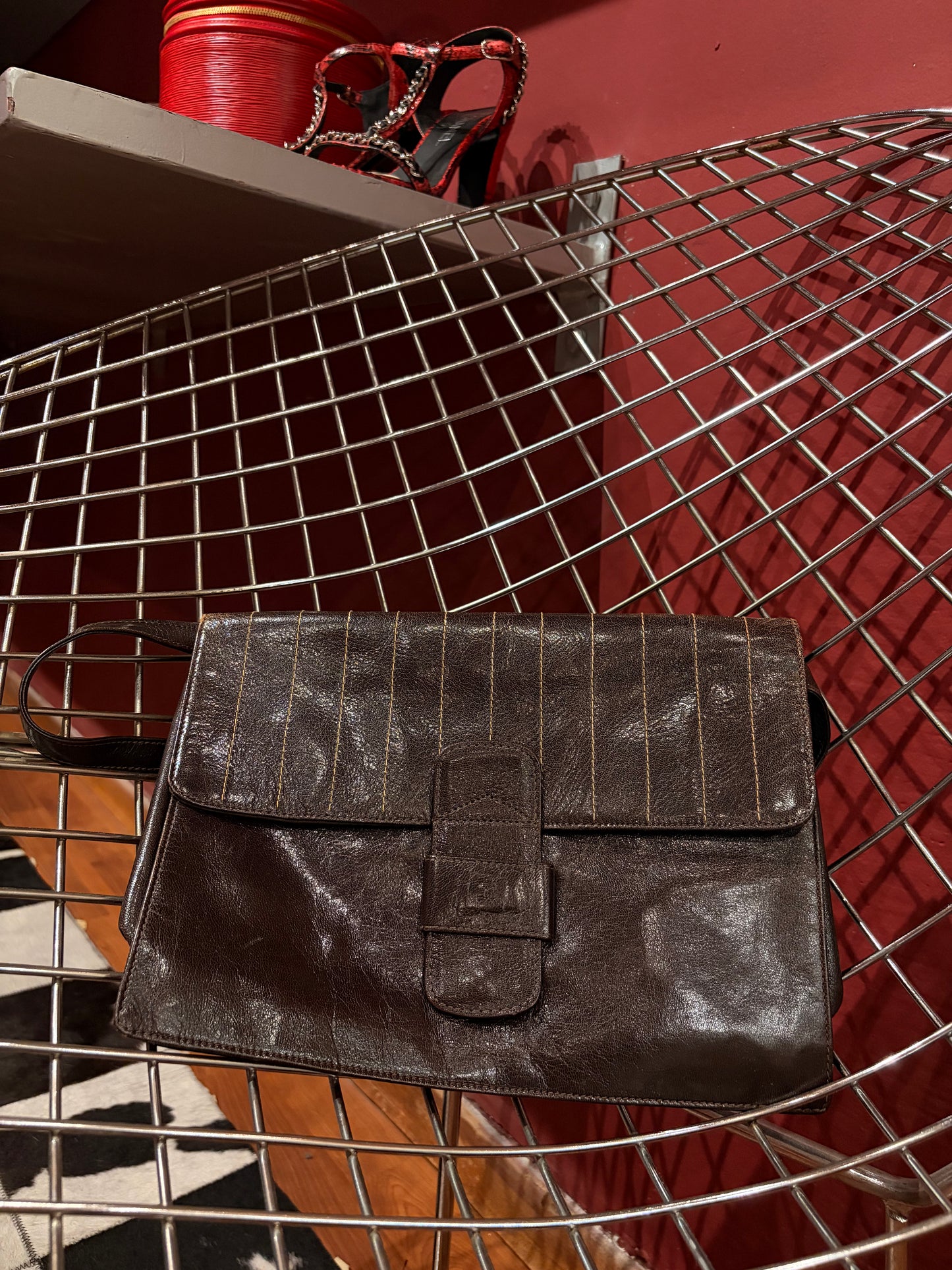 FENDI BROWN LEATHER CROSSBODY ENVELOPE BAG