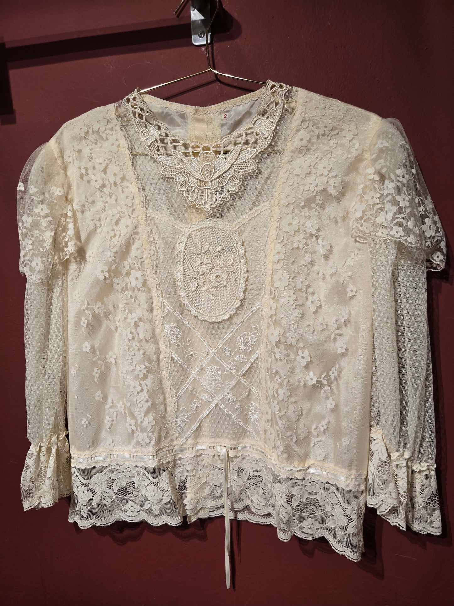 VINTAGE LACE TOP AND SKIRT SET