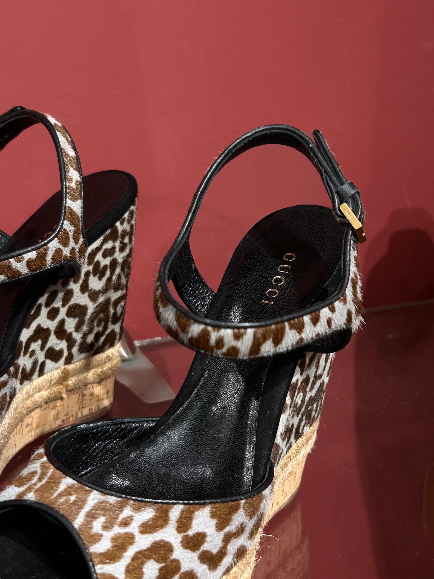 GUCCI WEDGES IN PONY HAIR (37)