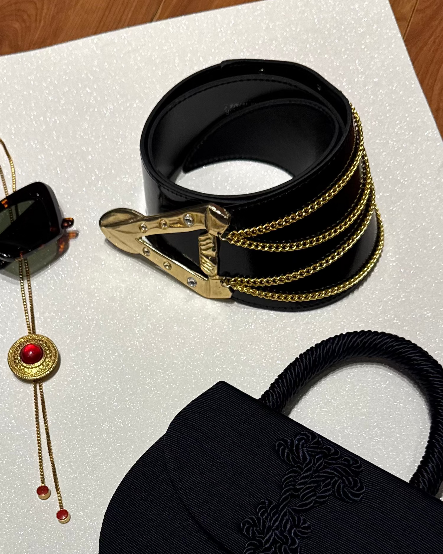 VINTAGE 80S LEATHER BELT