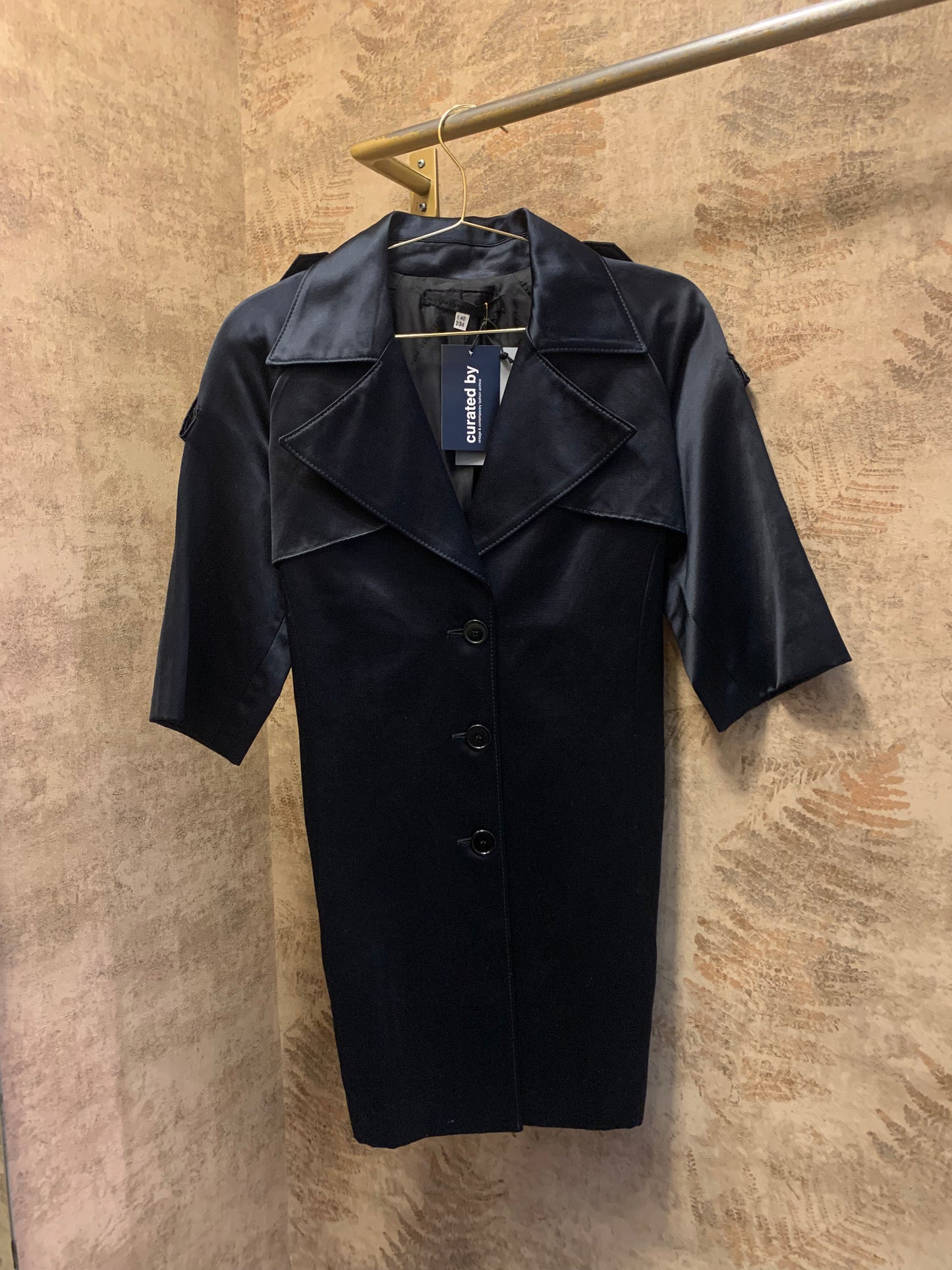 SHORT SLEEVE JACKET
