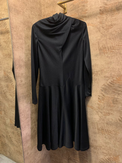 ELASTIC SHORT DRESS WITH LONG SLEEVES