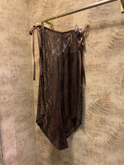 CURATED BY DESIGN - LACE SKIRT