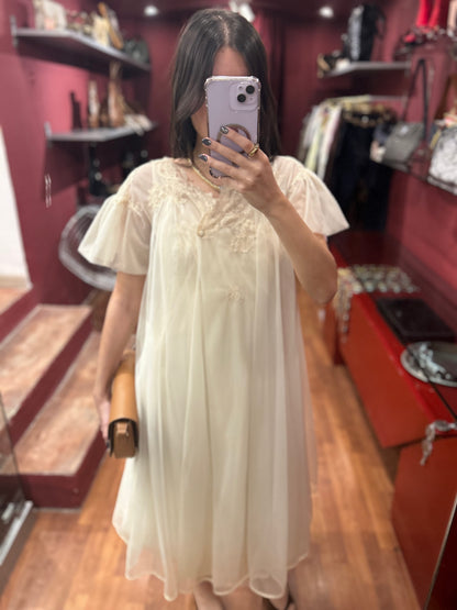 NUISETTE AND DÉSHABILLE SET IN LACE