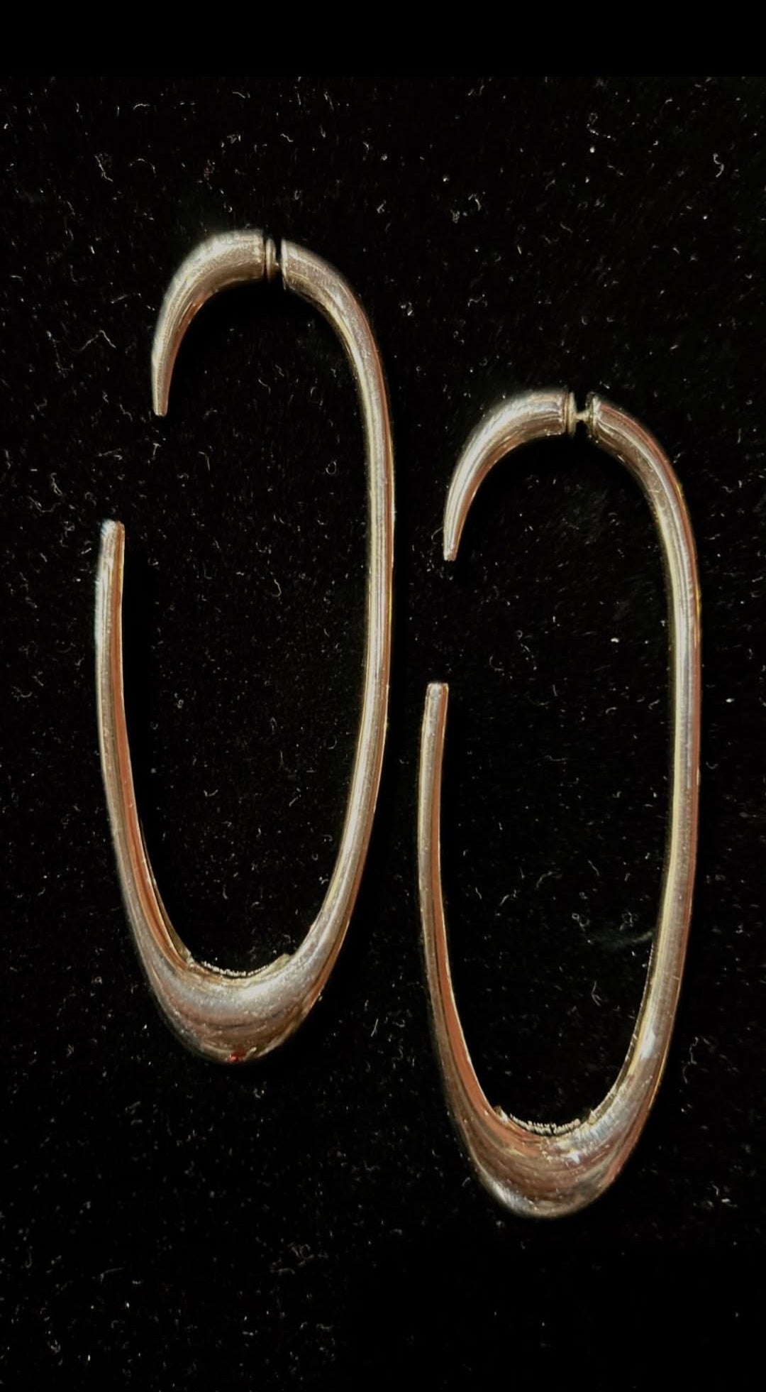 SAINT LAURENT OVAL SILVER EARRINGS