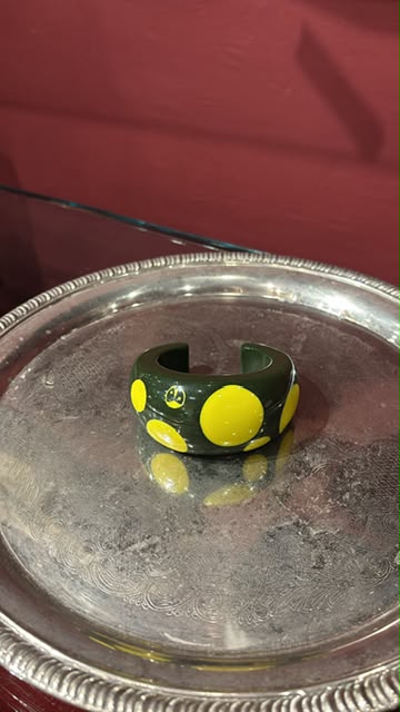 VINTAGE RESIN BRACELET